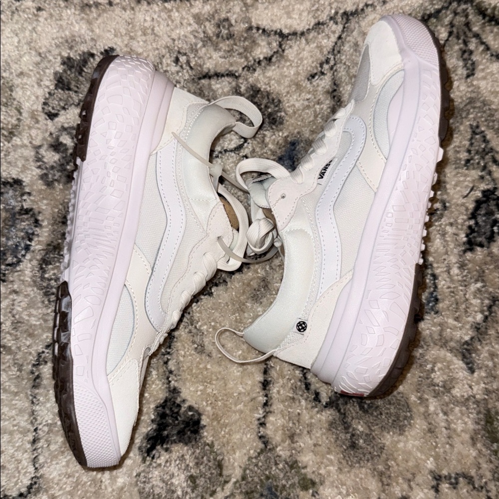 •VANS•NWT CLASSIC TRUE WHITE ULTRARANGE NEO VR3 LACE UP SNEAKERS SIZE 8 (UNISEX) - Picture 10 of 12